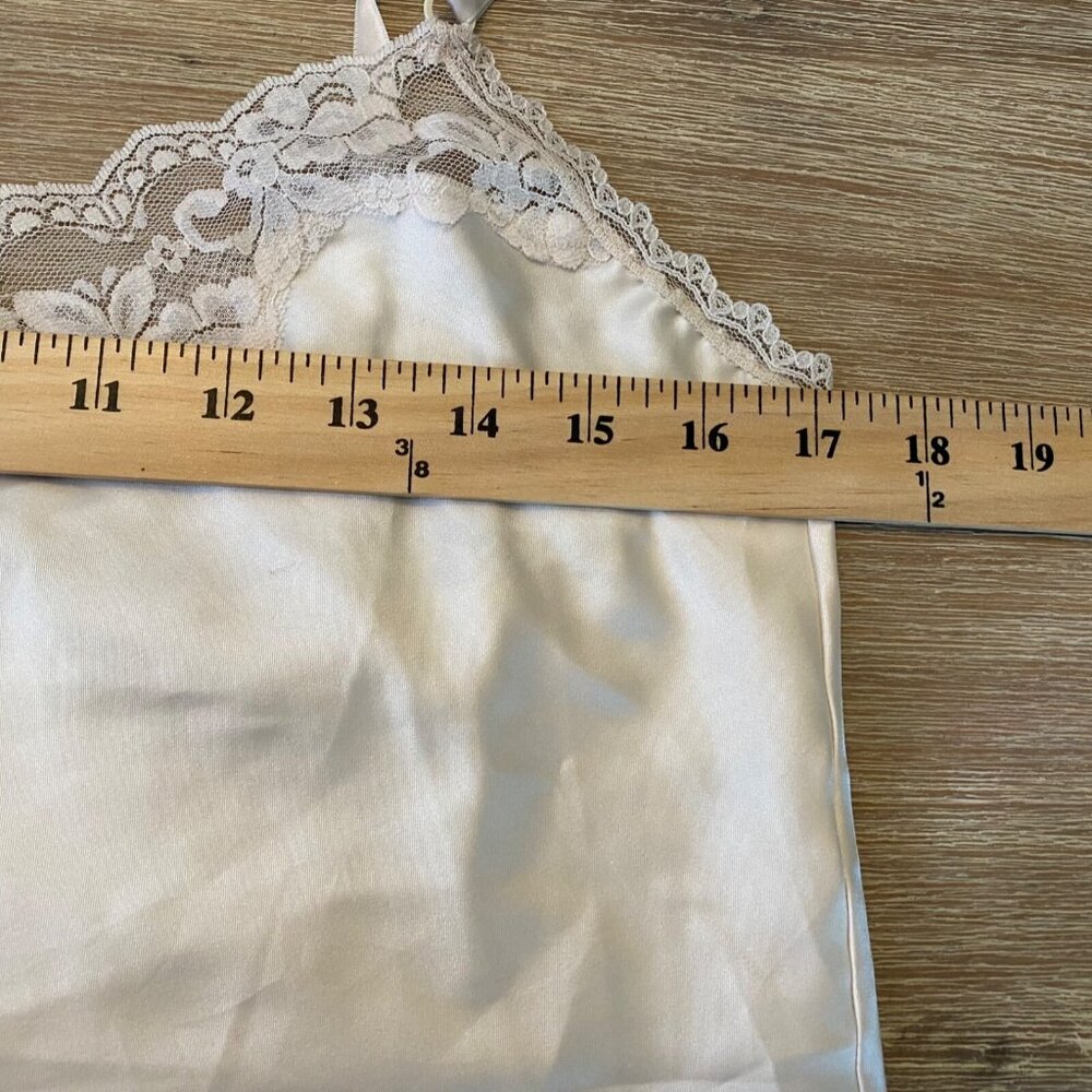 Maiden Form Something Special Cami Top Ivory Sz 36 Lace Bow Dainty Union Made - Picture 9 of 9